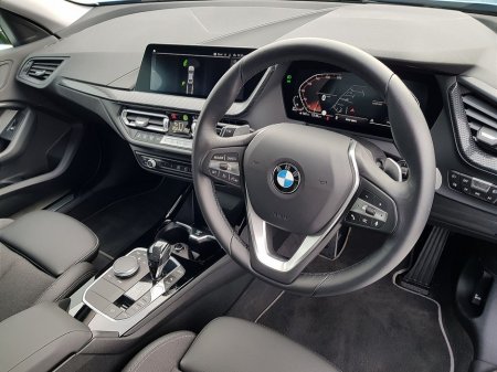 2023 BMW 2 Series - thumbnail 6