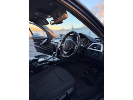 2017 BMW 3 Series - thumbnail 28