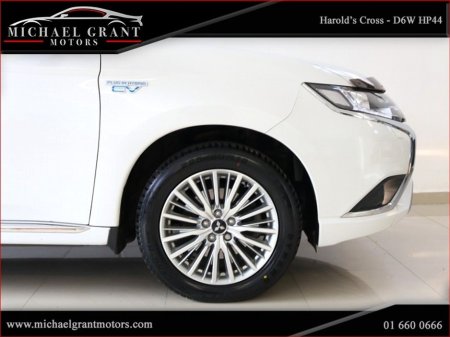 2018 Mitsubishi Outlander - thumbnail 9