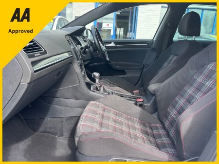 2015 Volkswagen Golf - thumbnail 4