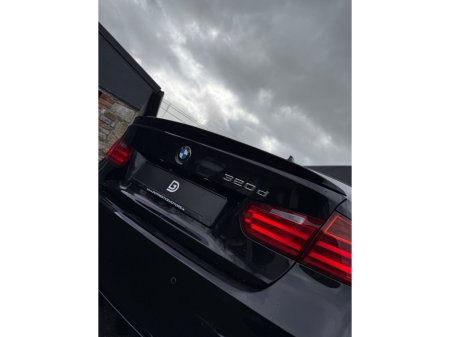 2015 BMW 3 Series - thumbnail 10