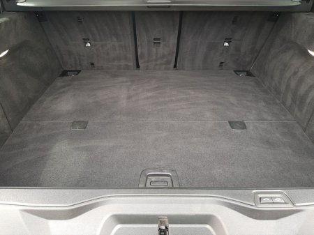 2021 BMW X5 xDrive45e M Sport €67,995 thumbnail