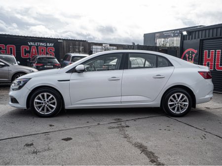 2019 Renault Megane - thumbnail 16