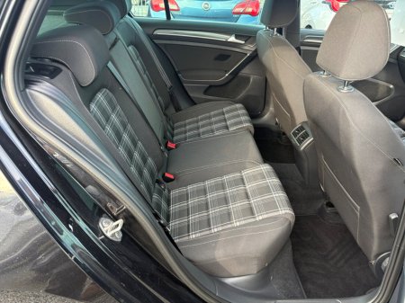 2017 Volkswagen Golf 2.0 TDI 5DR 184HP GTD €19,995 thumbnail