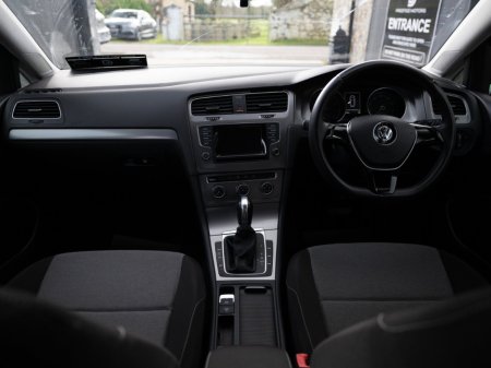 2014 Volkswagen Golf - thumbnail 30