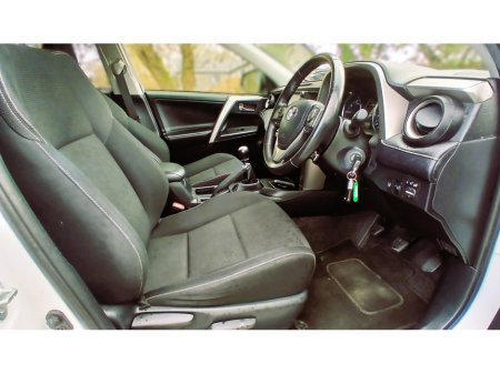 2018 Toyota Rav4 - thumbnail 9