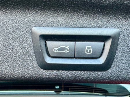 2024 BMW X1 XDrive 25e AUTO €44,950 thumbnail