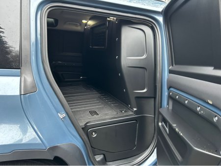 2023 Land Rover Defender 3.0D 110 SE 3 Seat Commercial €50,365 thumbnail