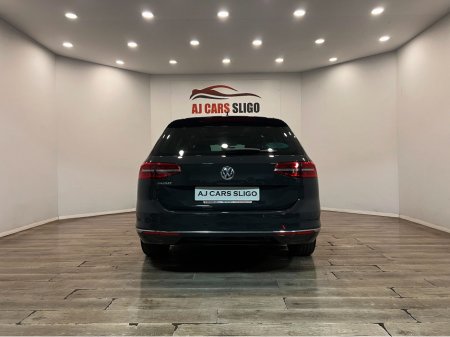 2018 Volkswagen Passat - thumbnail 10