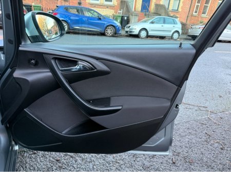 2015 Opel Astra 1.4 Petrol, 1 Owner Irish Car From New, New Nct 01/2027, 5 Door Hatchback, A/C, Service & Warranty Included, SIMI Dealer, €6,950 thumbnail