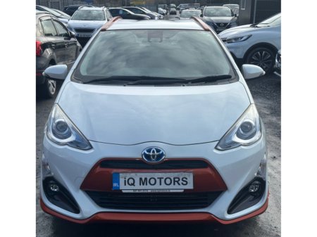 2017 Toyota Aqua - thumbnail 2