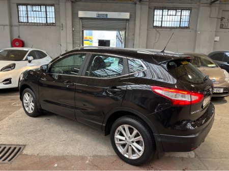 2017 Nissan Qashqai - thumbnail 17