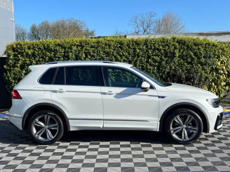 2019 Volkswagen Tiguan - photo 2