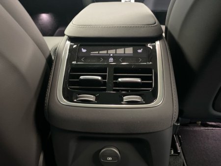 2026 Volvo XC90 - thumbnail 28