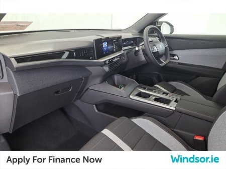 2025 Opel Grandland Elegance PureTech 136 MHEV €39,995