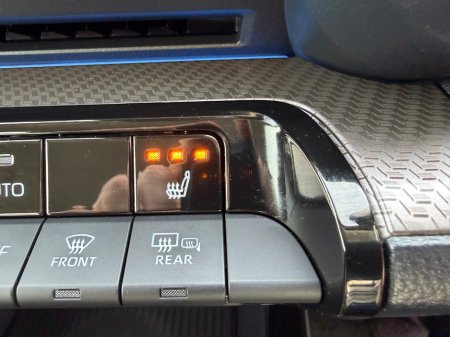 2023 Toyota Prius - thumbnail 23