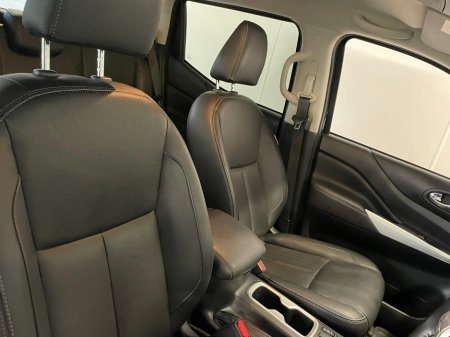 2021 Nissan Navara - thumbnail 8