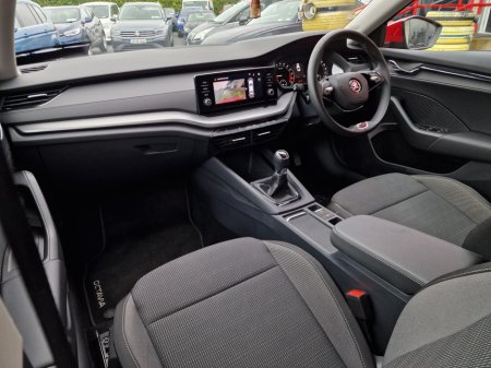 2024 Skoda Octavia 2.0 TDI 115BHP AMBITION LOW MILEAGE 2 KEYS €28,900 thumbnail