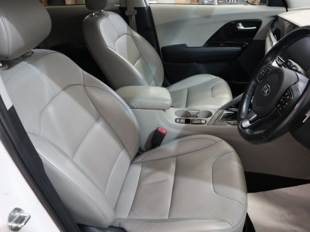 2021 Kia Niro *110* PHEV MY2021 5DR AUTO €20,800 thumbnail