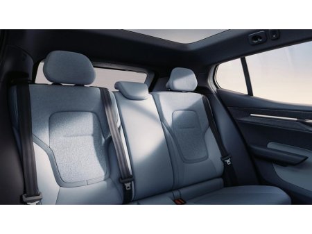 2026 Volvo EX30 - thumbnail 7