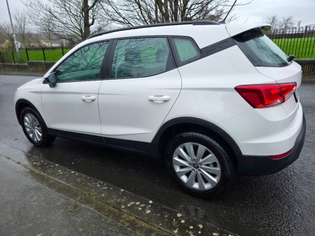2019 SEAT Arona 1.0tsi 115HP SE 5DR €14,950 thumbnail