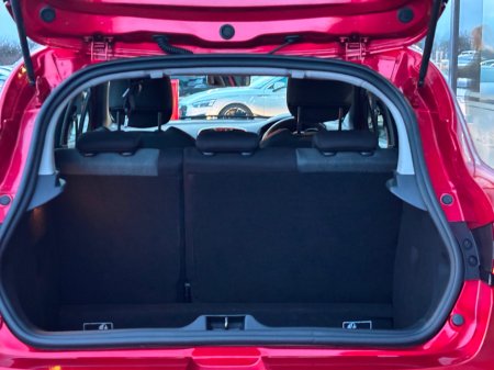 2016 Renault Clio 1.2i Dynamique Nav 5 Door €8,995 thumbnail