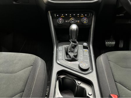 2019 Volkswagen Tiguan €25950 2019 VOLKSWAGEN TIGUAN TDI 4MOTION HIGH LINE 2.0 AUTOMATIC / CRUISE CONTROL / 360° PARKING CAMERA / FRONT & REAR HEATED SEATS / PADDLE SHIFTER €25,950 thumbnail