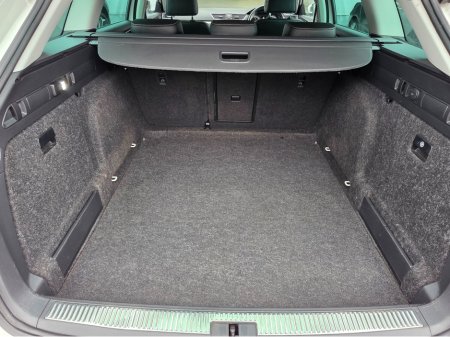 2020 Skoda Superb - thumbnail 17