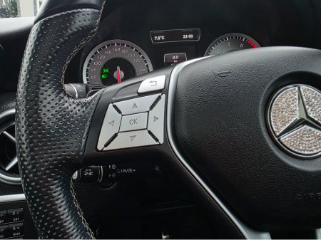 2015 Mercedes-Benz A Class A180  SUNFOOF PANO ROOF - HALF LEATHER HEATED SEATS - REV CAMERA - HI SPEC / SYSTEM LOW ROAD TAX BAND / SIMI DEALER €16,450 thumbnail