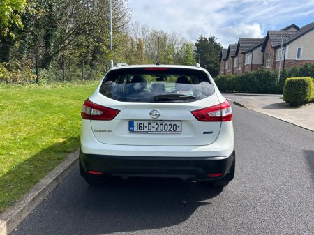 2016 Nissan Qashqai - thumbnail 4