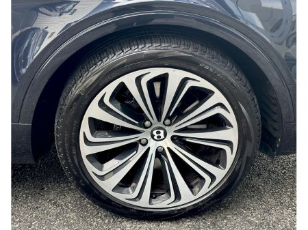 2022 Bentley Bentayga FIRST EDITION thumbnail