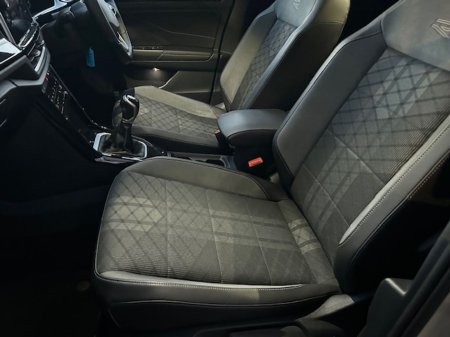 2023 Volkswagen T-Roc 2.0 TDI 116HP R-Line M6F Top spec €31,995 thumbnail