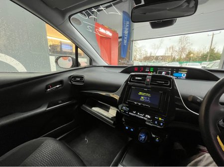 2022 Toyota Prius 2022 TOYOTA PRIUS S 1.8 AUTOMATIC / CRUISE CONTROL / REVERSE CAMERA AND MORE thumbnail