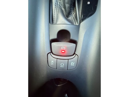 2019 Toyota C-HR - thumbnail 16