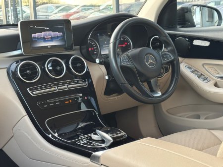 2017 Mercedes-Benz GLC Class - thumbnail 8