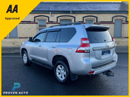 2016 Toyota Landcruiser - thumbnail 4