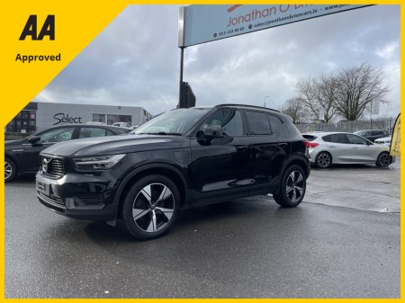 2021 Volvo XC40 R-DESIGN T4 RECHARGE FREE DELIVERY €32,750 thumbnail