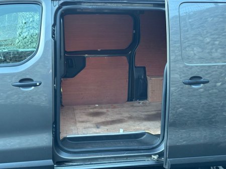 2022 Citroen Dispatch 1000 ENT PRO B-H XL ENTERPRISE BLUEHDI S/S €15,086 thumbnail