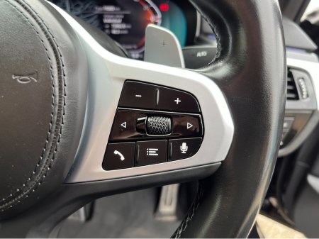 2022 BMW 5 Series - thumbnail 26