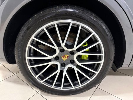 2020 Porsche Cayenne 3.0 V6 E-HYBRID=HUGE SPEC//PAN ROOF//201 D REG=TAILORED FINANCE PACKAGES INCL PCP AVAILABLE=TRADE IN'S WELCOME €59,995 thumbnail