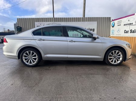 2015 Volkswagen Passat HIGHLINE 2.0 TDI 190HP 4DR €13,750 thumbnail