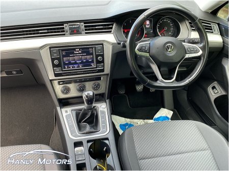 2020 Volkswagen Passat - thumbnail 16