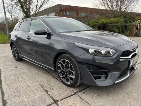 2025 Kia Ceed - thumbnail 3