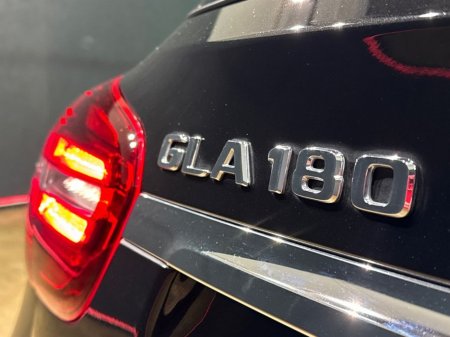 2017 Mercedes-Benz GLA Class - thumbnail 11