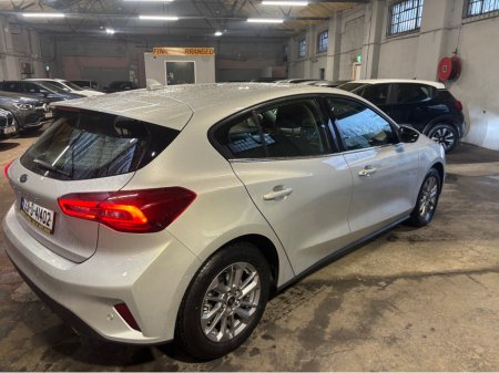 2023 Ford Focus TITANIUM 1.0T 125 M6 4DR €20,999 thumbnail