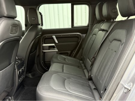 2021 Land Rover Defender - thumbnail 14