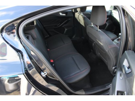 2024 Ford Focus ST-Line 1.0L EcoBoost 125PS mHEV €27,950 thumbnail