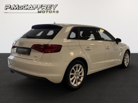 2016 Audi A3 - thumbnail 5