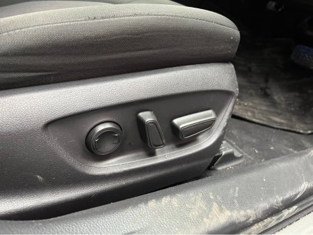 2018 Toyota Camry - thumbnail 10