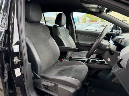 2023 Volkswagen ID.4 - thumbnail 13